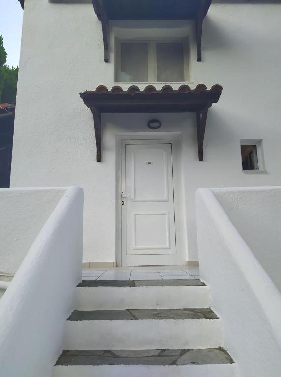 Villa Nikos Koukounaries Exteriör bild