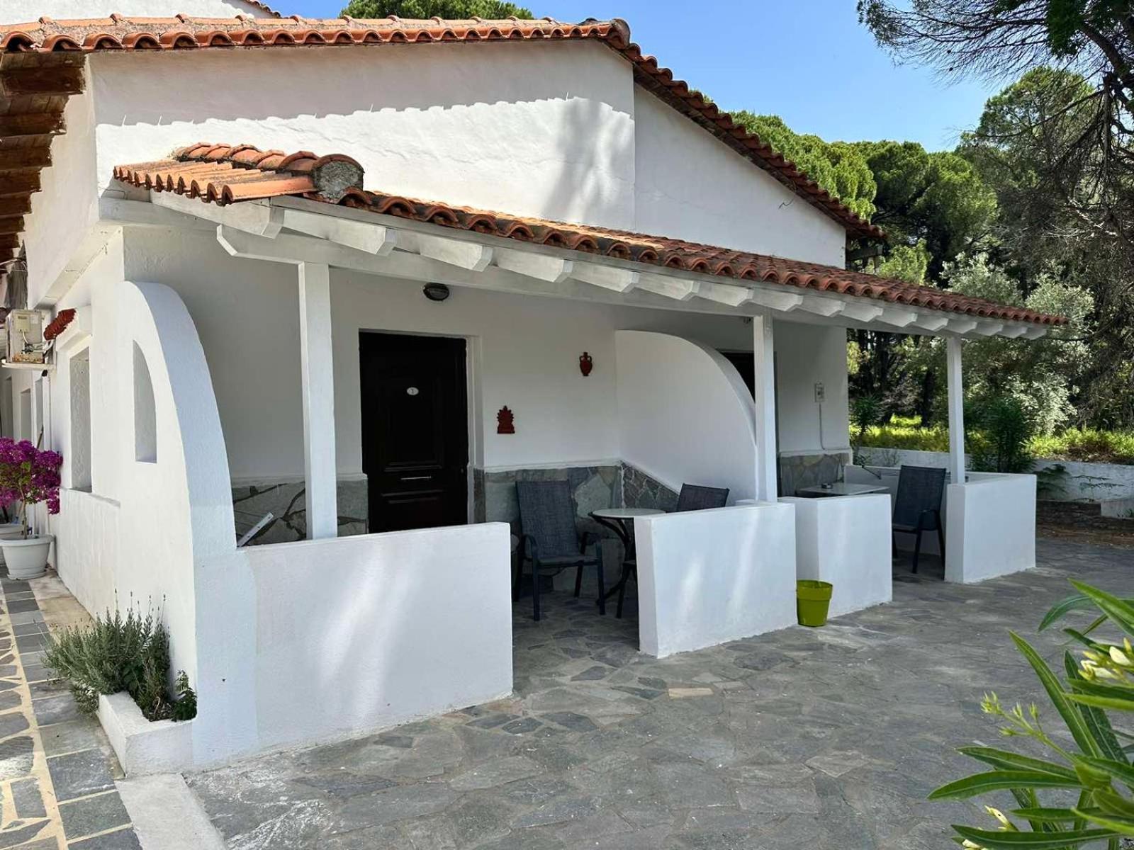Villa Nikos Koukounaries Exteriör bild