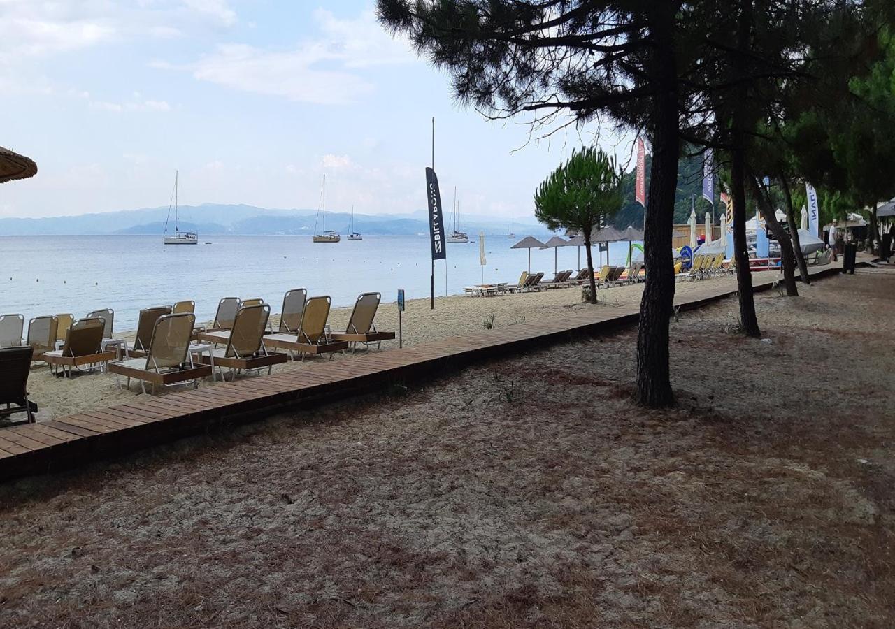 Villa Nikos Koukounaries Exteriör bild