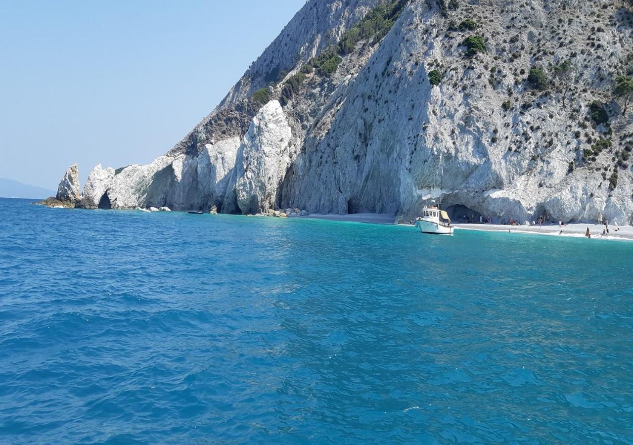 Villa Nikos Koukounaries Exteriör bild